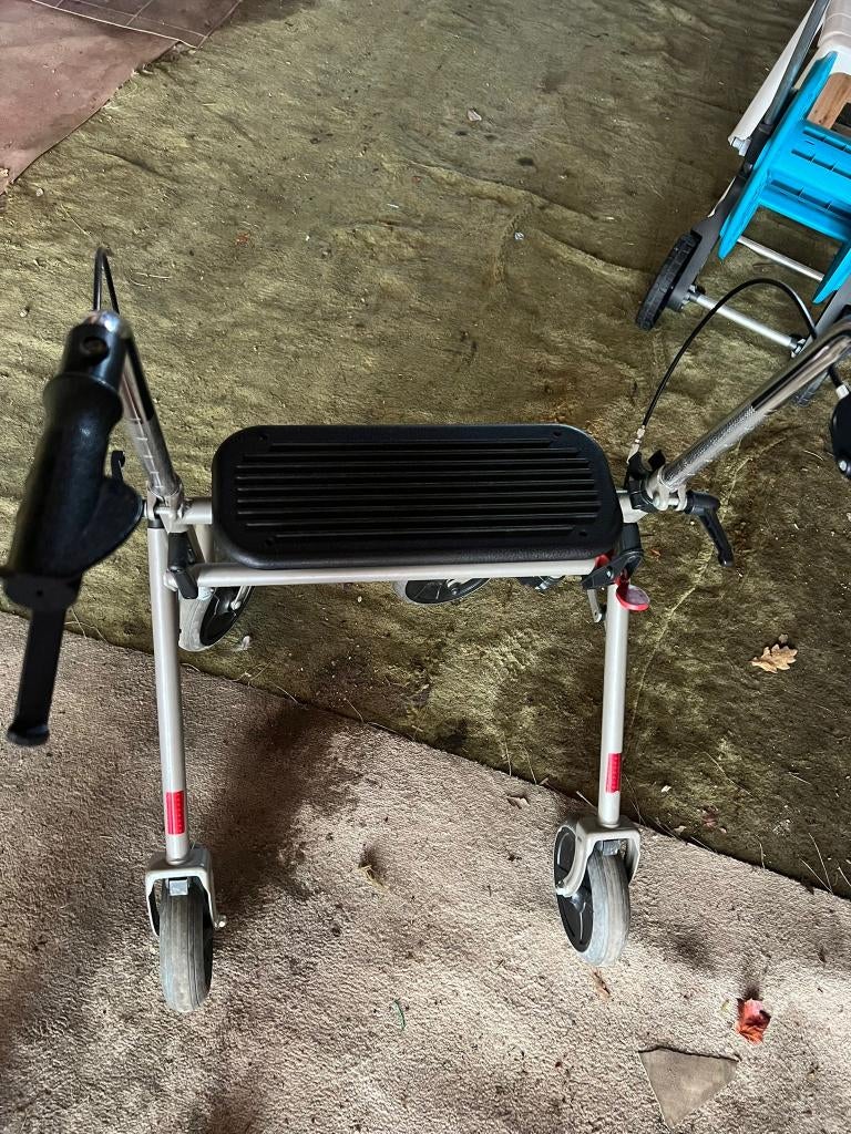 Rollator in zeer goede staat te koop, Ophalen, Opvouwbaar, Gebruikt
