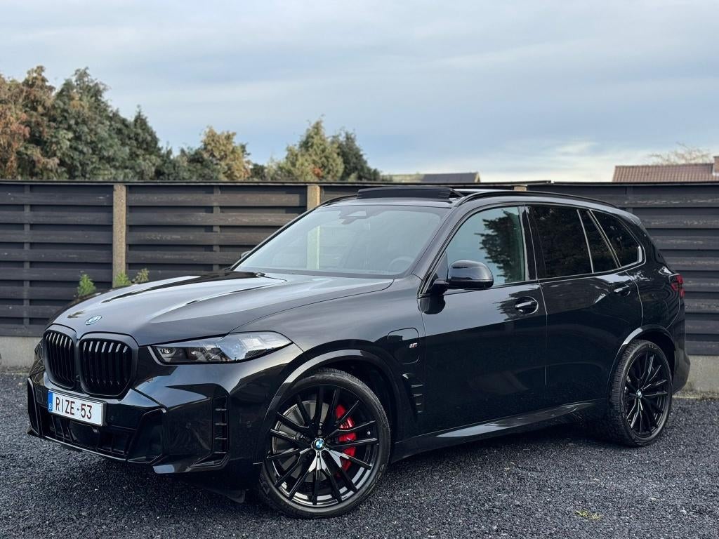 BMW X5 50E M-SPORT PRO/FULL OPTIE/BTW-AUTO/BLACK ON BLACK, Automaat, Zwart, Bedrijf, 5 zetels