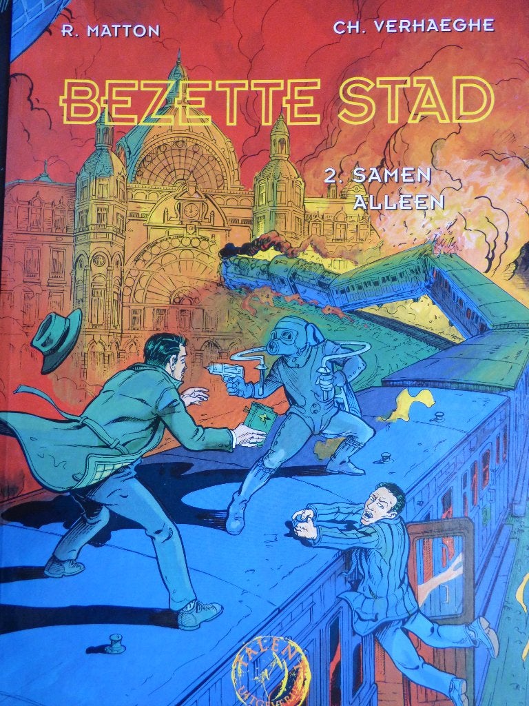 bezette stad  , complete reeks nr 1 en 2, Boeken, Ophalen of Verzenden