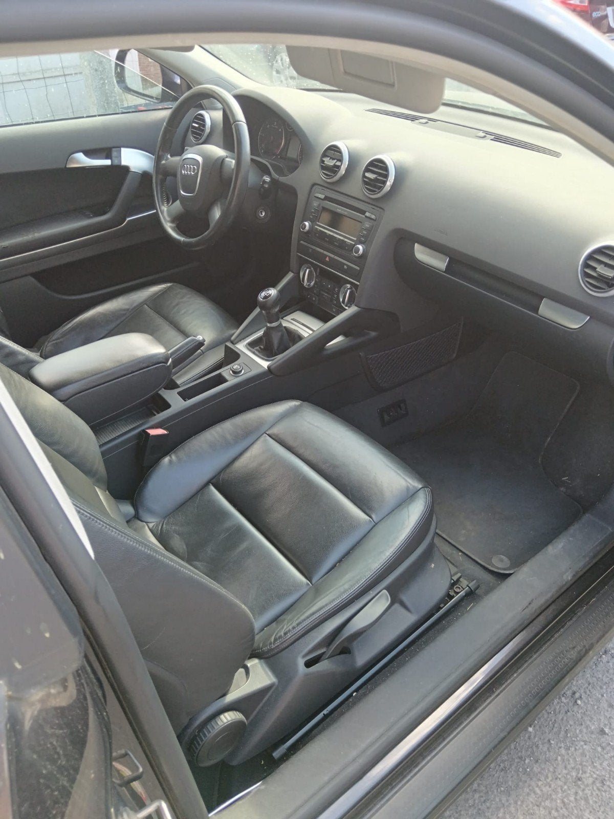 Audi 1,9 tdi 105, Autos, Achat, Noir, Particulier, Brun