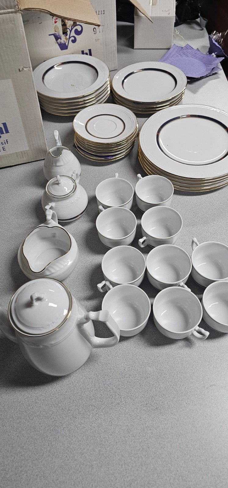 Modèle exclusif Vanstahl, vaisselle, Maison & Meubles, Cuisine | Vaisselle, Assiettes(s), Enlèvement