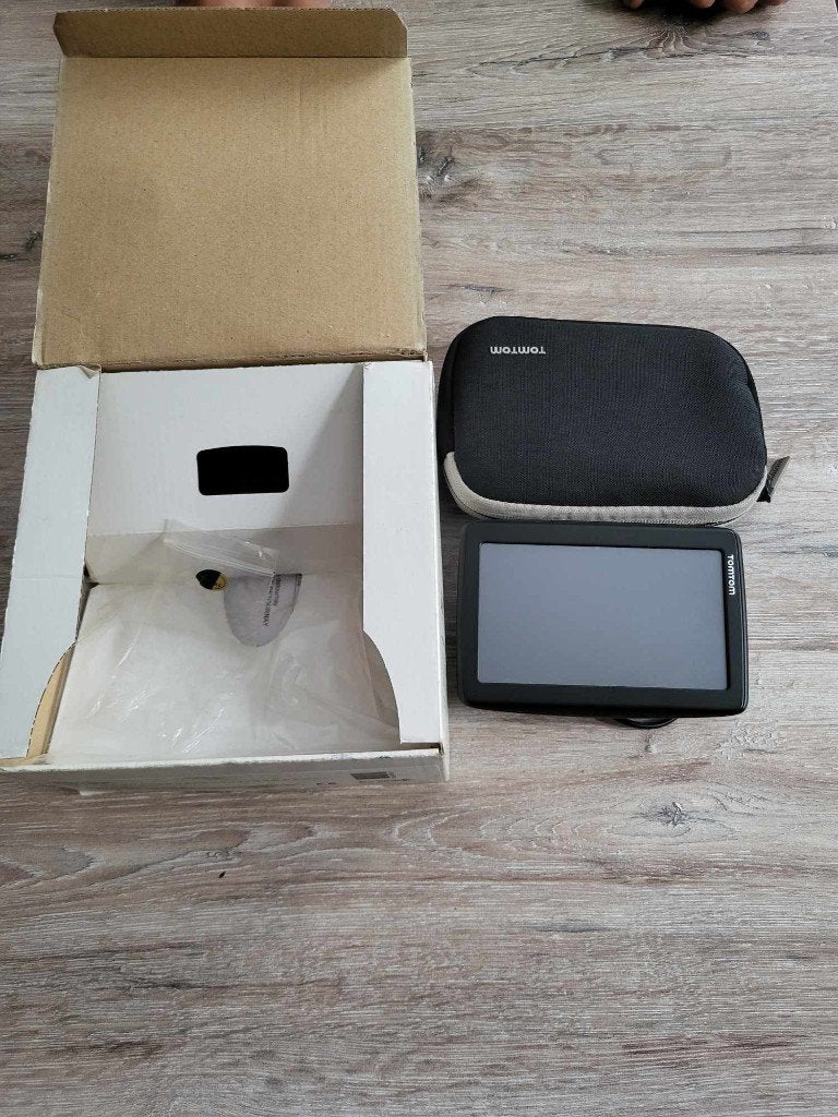 GPS TomTom Noir dans sa boite +++++++, Enlèvement, Comme neuf