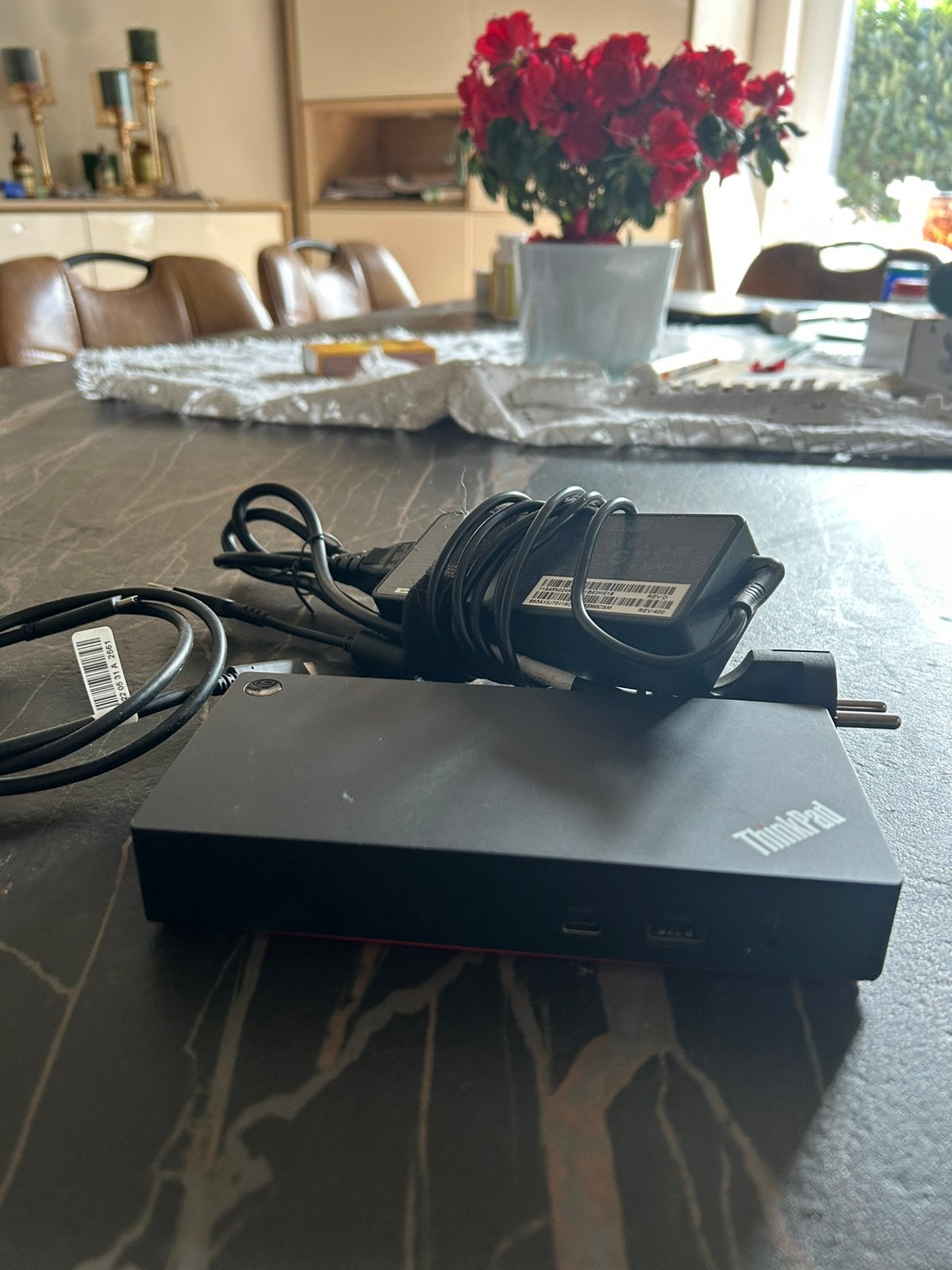 Lenovo ThinkPad USB-C Dock Gen 2 Docking Station, Informatique & Logiciels, Stations d'accueil, Enlèvement, Comme neuf, Station d'accueil