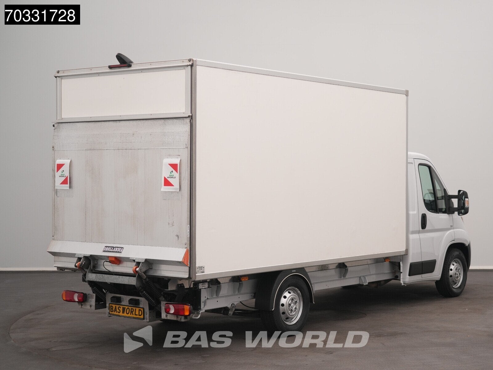 Peugeot Boxer 165PK Laadklep Bakwagen Airco Cruise Camera St, Auto's, Bestelwagens en Lichte vracht, Cruise Control, Stof, Gebruikt