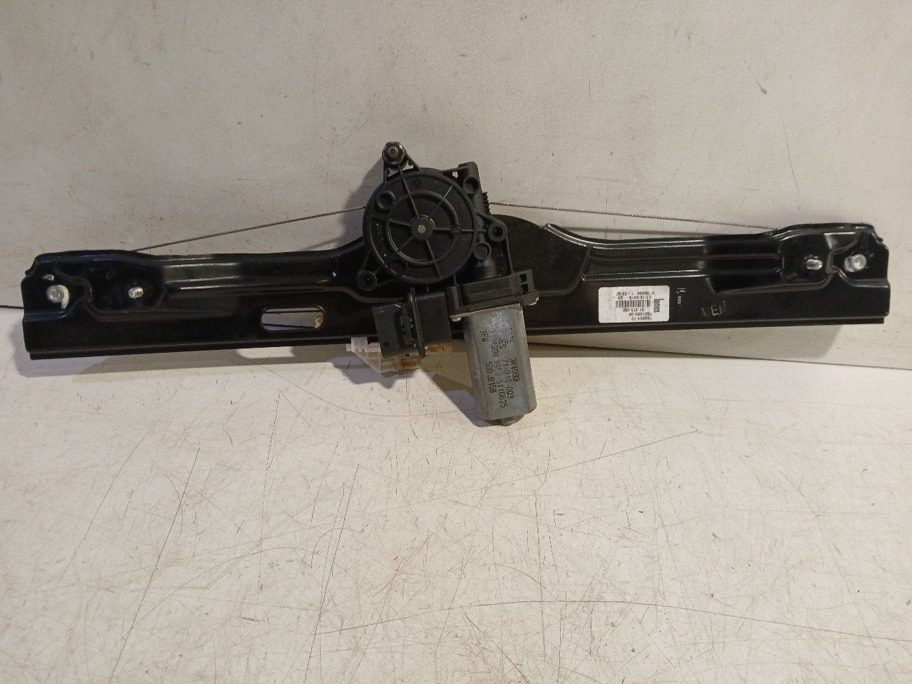 Raammechaniek elektrisch rechts achter BMW 2 serie, Onderdelen@venauto.nl, Van der Ven Autorecycling B.V., Gebruikt, Ettenseweg 76, 4706 PB Roosendaal, The Netherlands