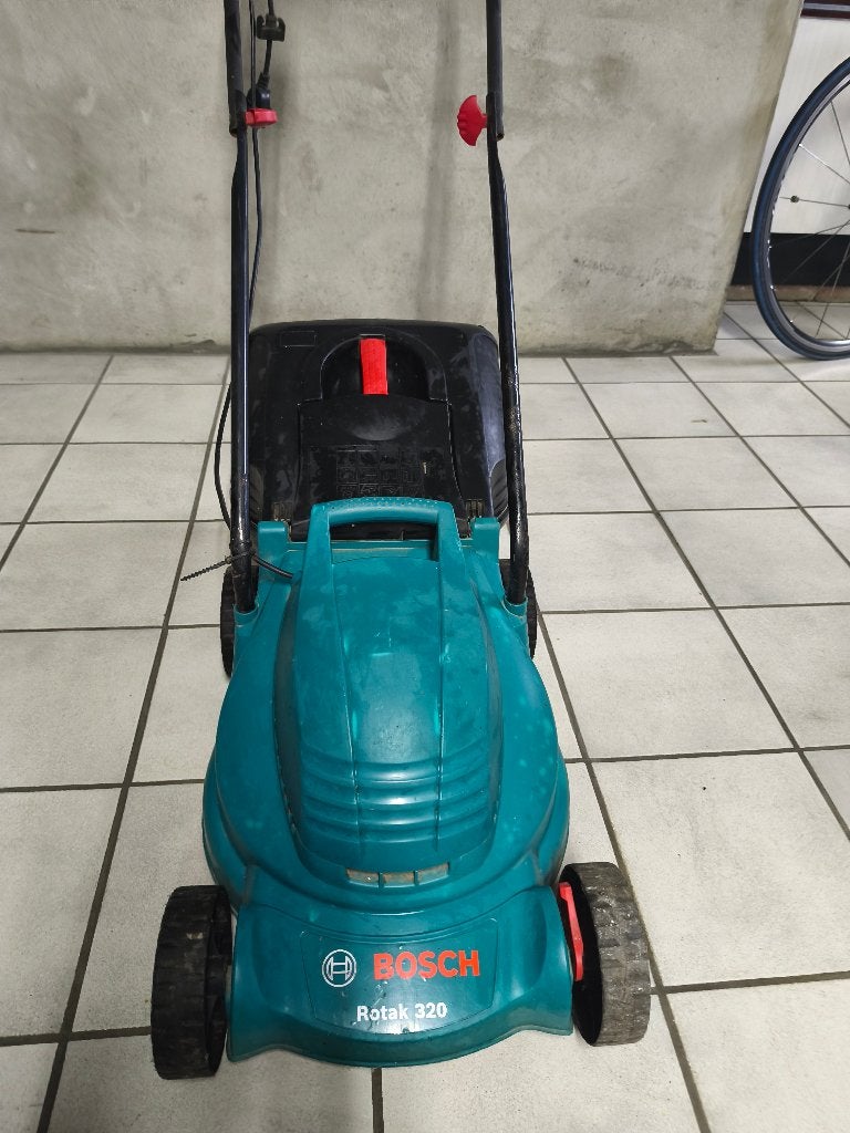 Electrische grasmaaier, Tuin en Terras, Ophalen, Cirkelmaaier, Gebruikt, Elektrische grasmaaier