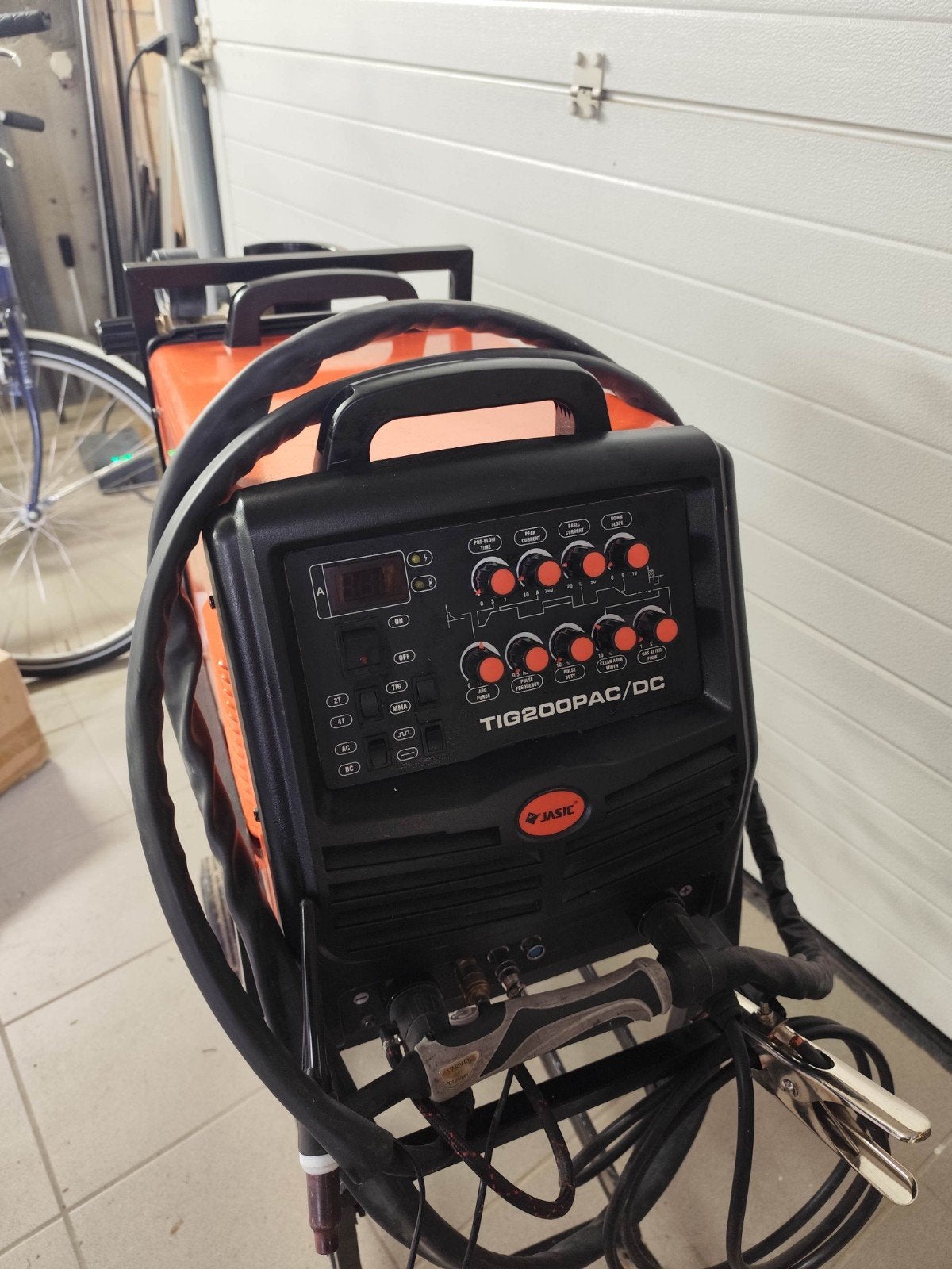 Tig laspost P  AC/DC 200 Jasic, Ophalen, Tig