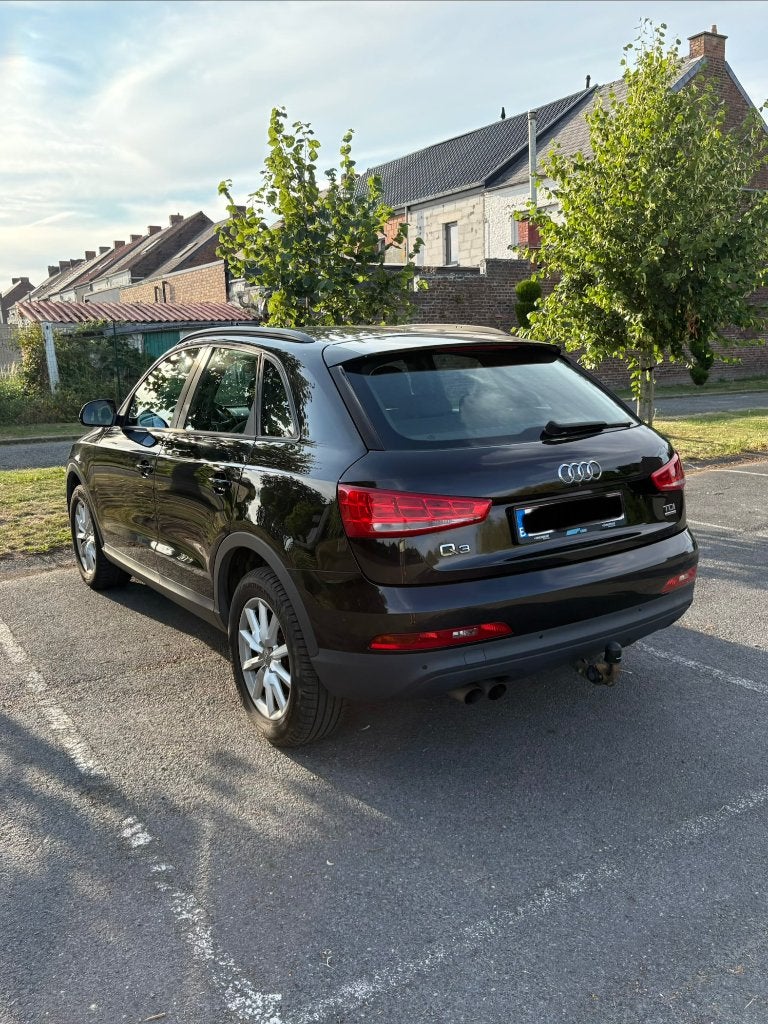 Audi Q3 2.0Tdi QUATTRO, Euro 5, Boîte manuelle, Diesel, Particulier