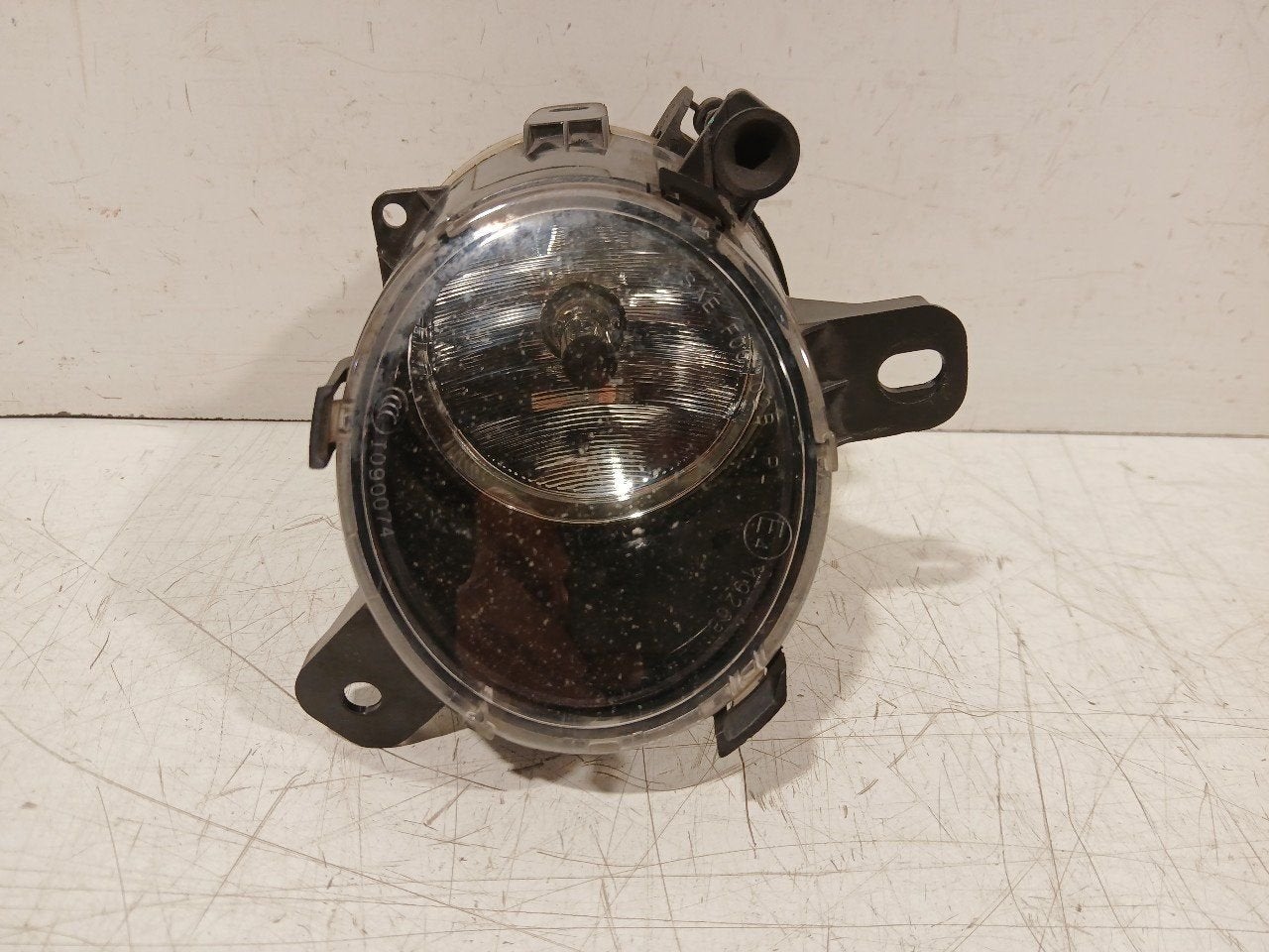 Mistlamp rechts Opel Corsa, Onderdelen@venauto.nl, Van der Ven Autorecycling B.V., Ettenseweg 76, 4706 PB Roosendaal, The Netherlands
