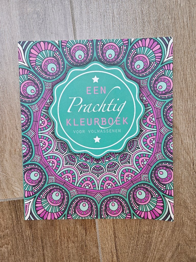 Een prachtig kleurboek voor volwassenen nieuw, Ophalen of Verzenden, Nieuw, Papier, Schets- of Tekenboek