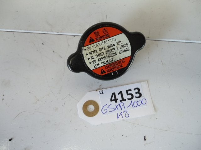 GSXR1000 2007 - 2008 Suzuki Radiator Stop D1-20748, Motos, Pièces | Suzuki