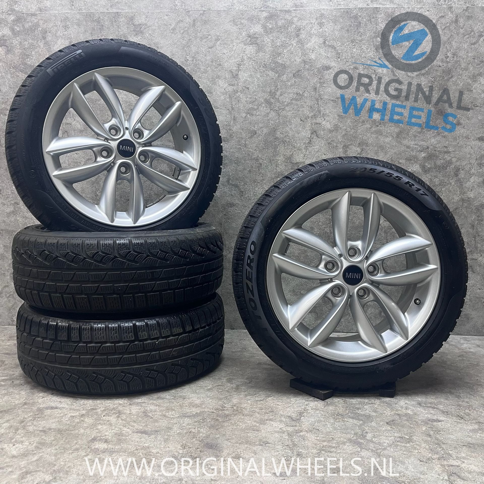 Diversen originele velgen + winterbanden Mini Countryman R60, Auto-onderdelen, Gebruikt, -, -, Banden en Velgen