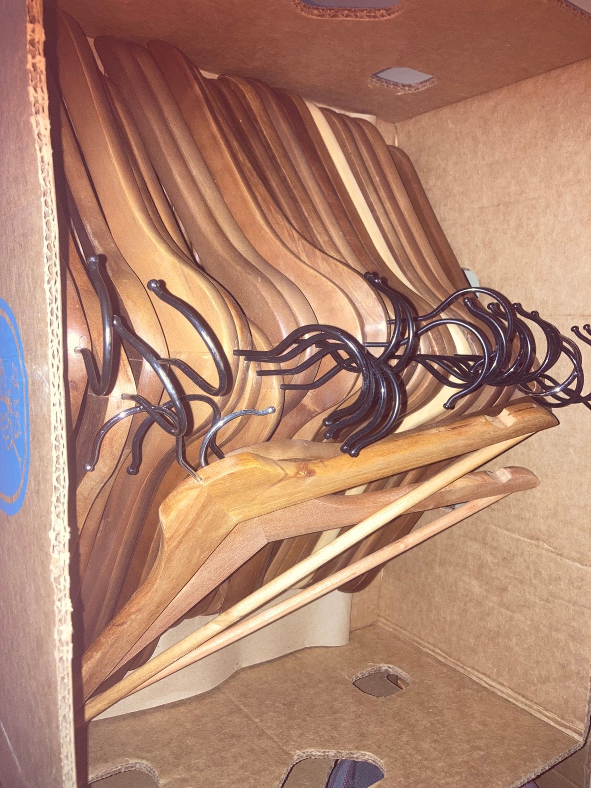 Houten kledinghangers, Ophalen, Zo goed als nieuw, Hout, Kinderen en Volwassenen