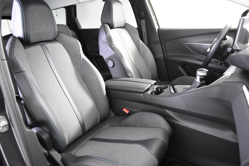 Peugeot 5008 Allure 130 *1ste Eigenaar*7-persoons*Leer*, Auto's, Peugeot, Voorwielaandrijving, Lichtsensor, Leder en Stof, 7 zetels
