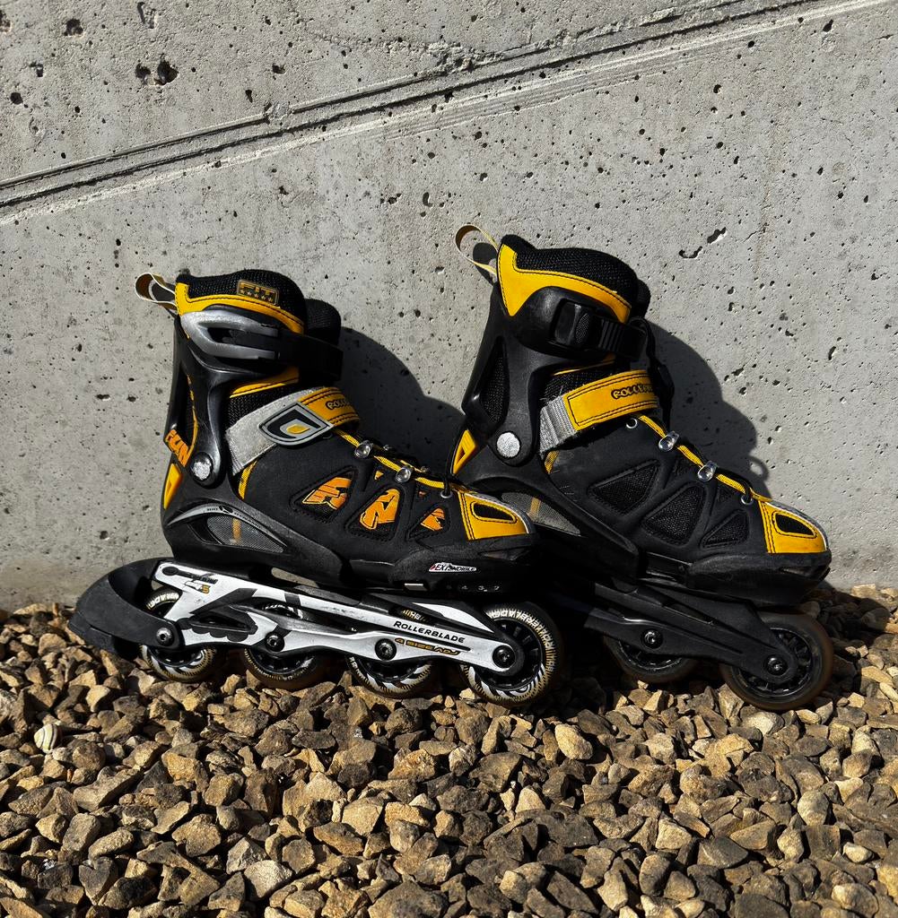 Rollerblade set (skates en berscherming), Autres marques, Rollers 4 roues en ligne, Réglable, Enlèvement