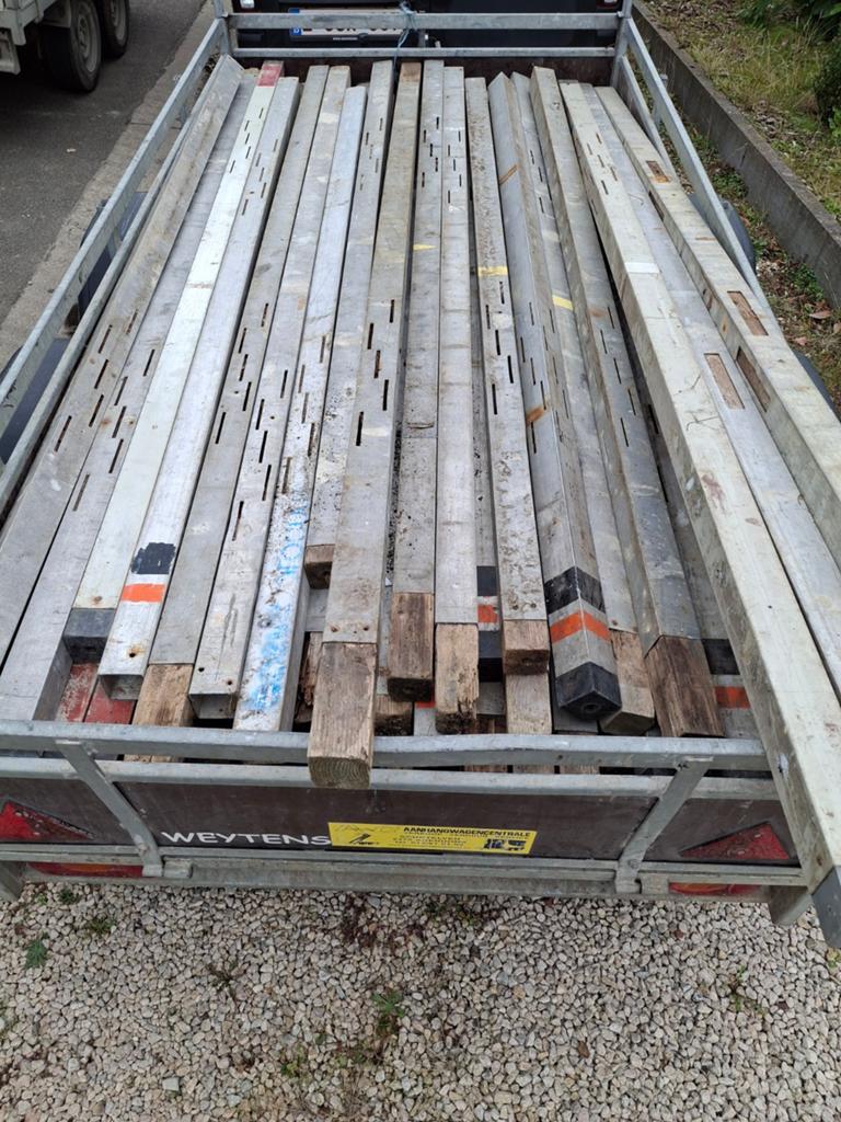 Profilés de maçonnerie 25 euros chacun, Enlèvement ou Envoi