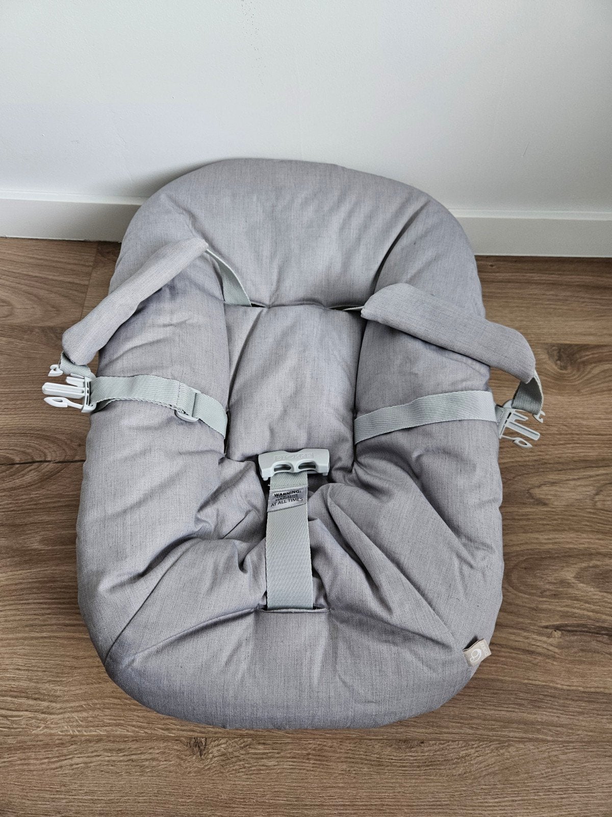 Grijze newbornset Stokke Tripp trapp, Enlèvement