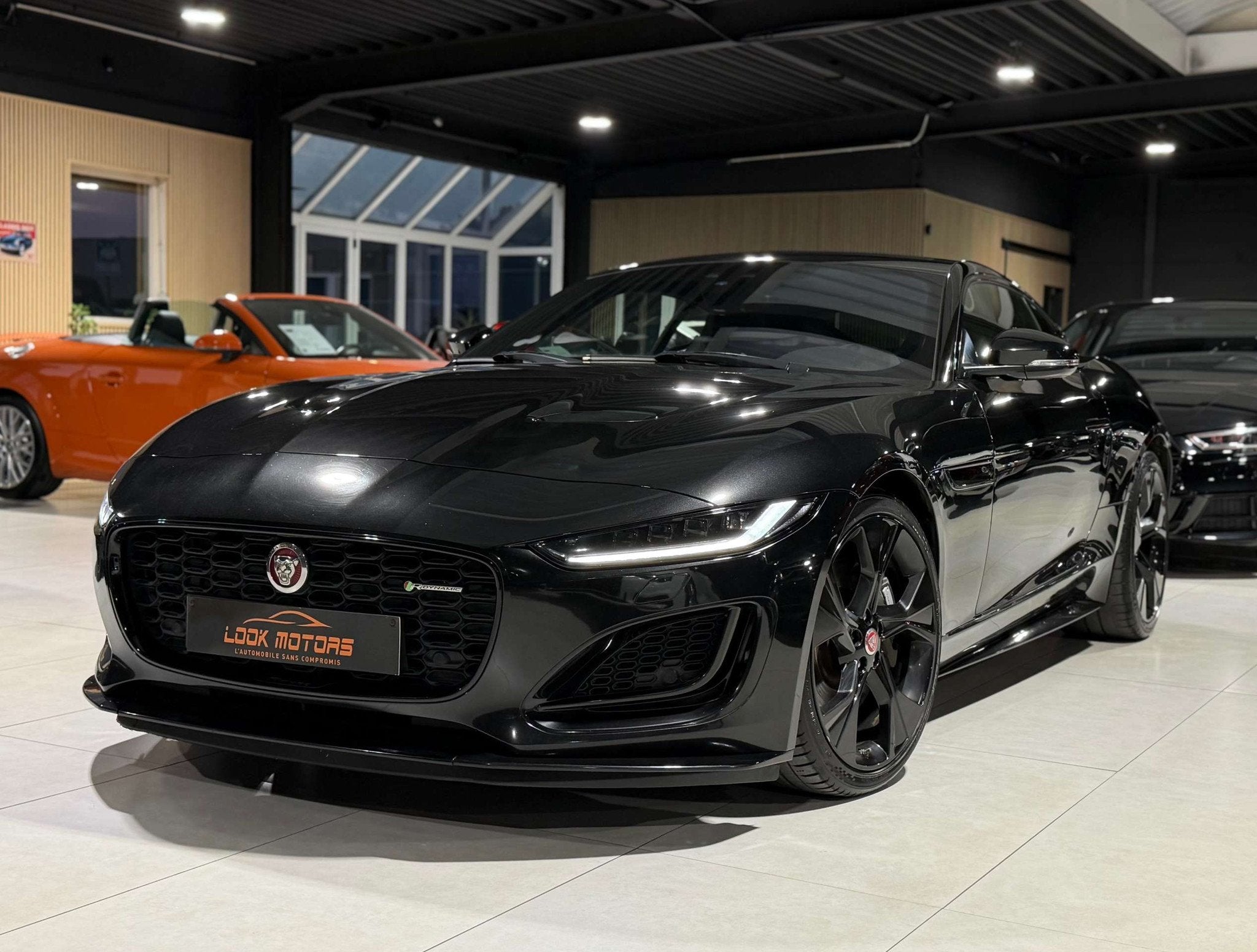 Jaguar F-Type Coupe 2.0 i4 P300 R-Dynamic Black AUTOMATIQUE, Cuir, Achat, F-type, Euro 6