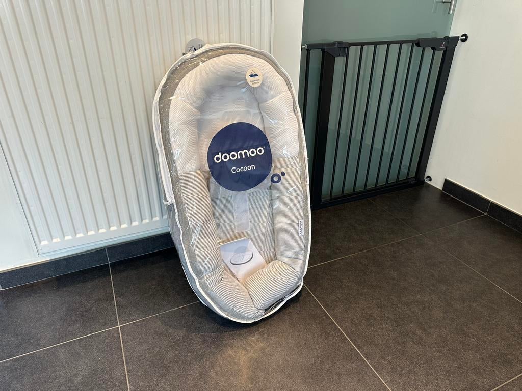 Doomoo nestje baby, Kinderen en Baby's, Ophalen, Zo goed als nieuw