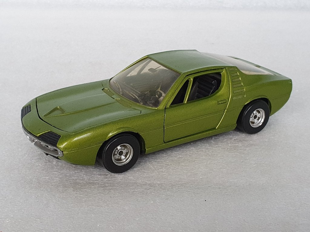 Polistil: Alfa Romeo Montreal (1/25), Hobby & Loisirs créatifs, Voitures miniatures | Échelles Autre, Enlèvement ou Envoi, Utilisé