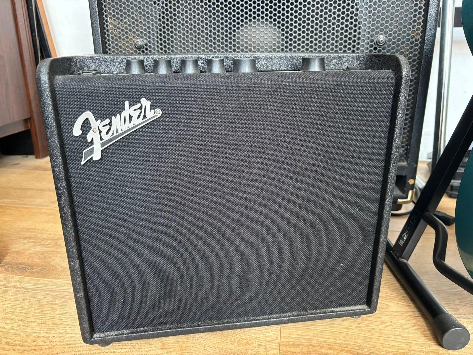 Fender Mustang LT26 versterker, Muziek en Instrumenten, Versterkers | Bas en Gitaar, Ophalen of Verzenden, Zo goed als nieuw