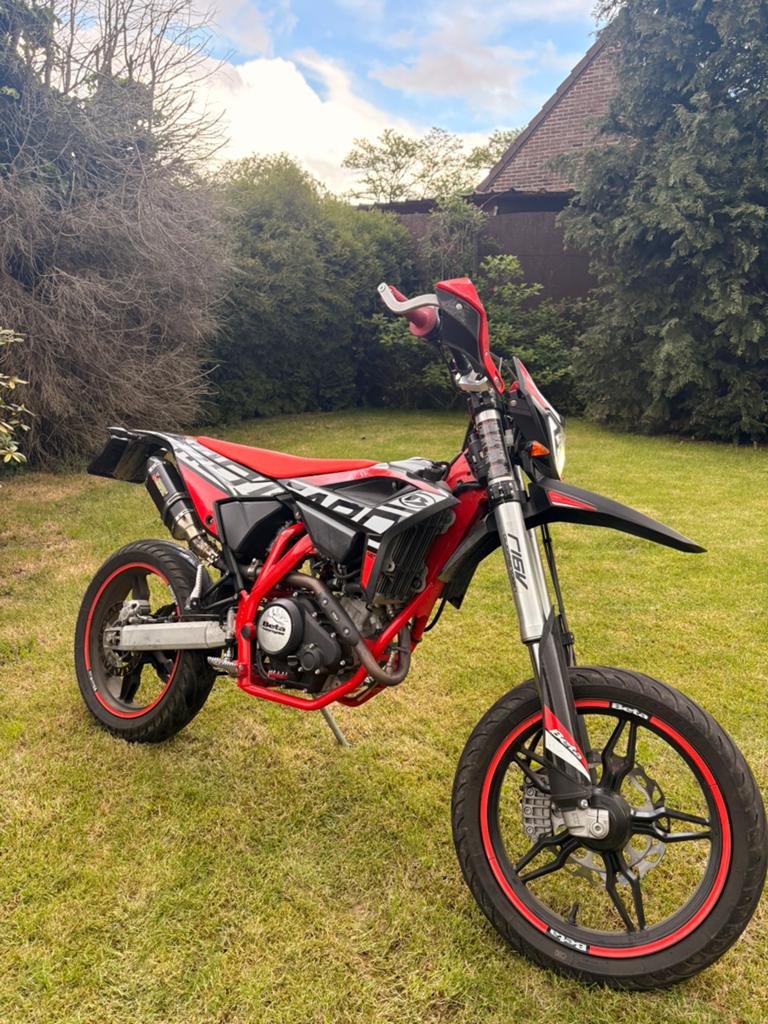 Beta RR 125cc Supermotard, Motos, Particulier