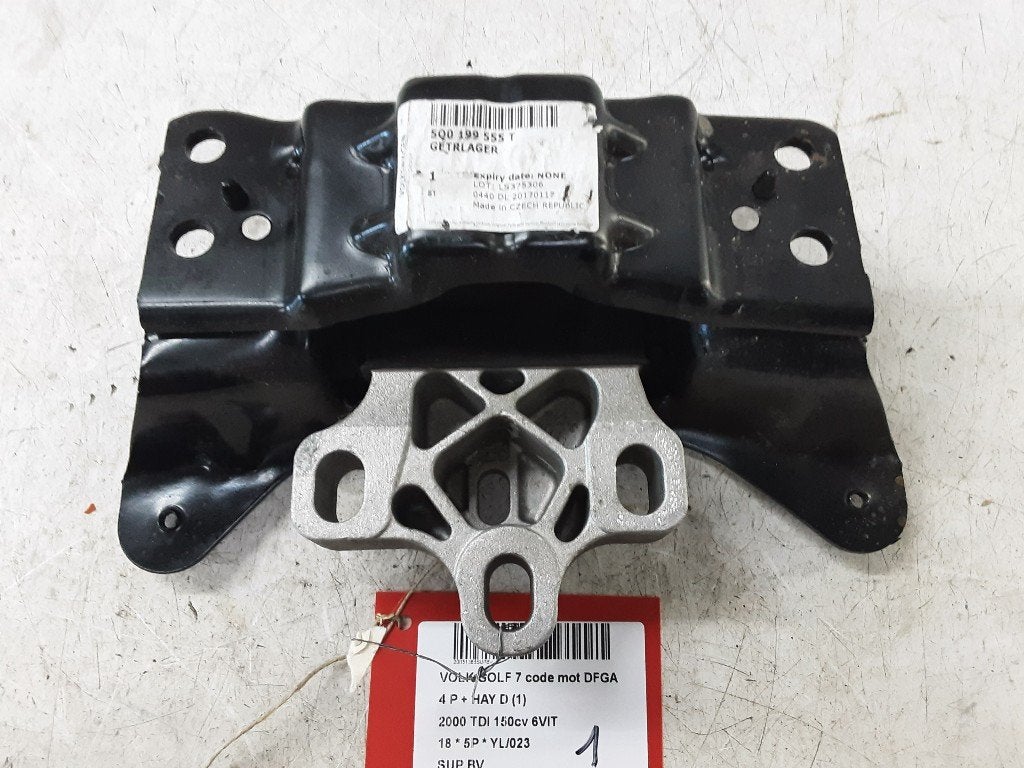 SUPPORT BOITE DE VITESSES Golf VII (AUA) (5Q0199555T), Volkswagen, Mevr. I. Hauben, Utilisé, Rue de l'Espoir 34 34
4030  GRIVEGNÉE, BE