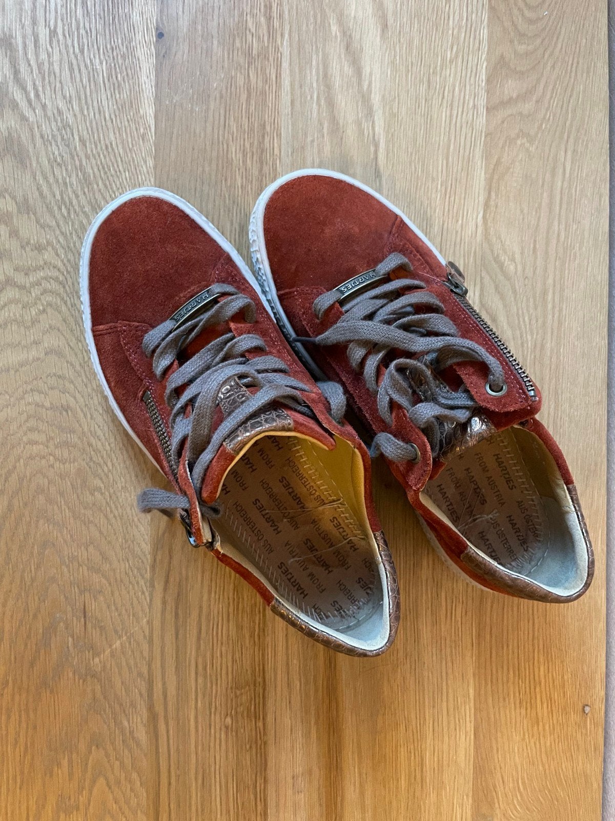 Sneakers Hartjes Phil Suède maat 37 1/2 GESCHIKT VOOR STEUNZ, Ophalen of Verzenden, Zo goed als nieuw, Hartjes, Sneakers