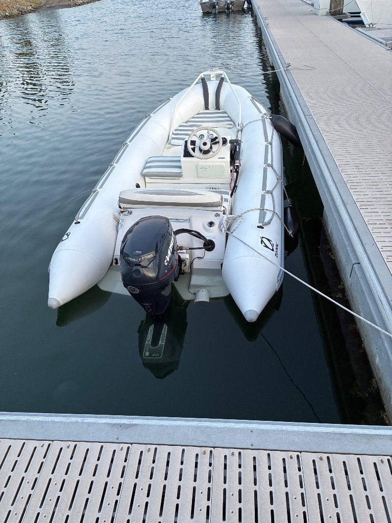 Zodiac yachtline 420 met 40 pk evinrude e-TEC +trailer, Watersport en Boten, Gebruikt, Anker, Zodiac, Ophalen