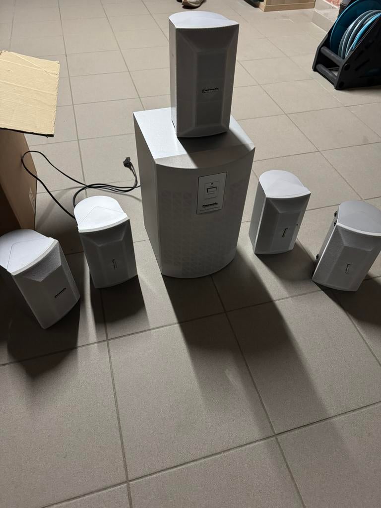 set BEDRADE surround speakers, Enlèvement, Comme neuf