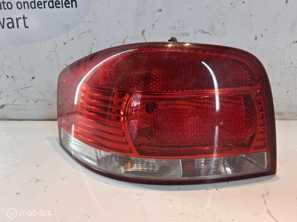 Achterlicht L Audi A3 8P 2.0 FSI ('03-'12) 8P0945095, Auto-onderdelen, Audi, Gebruikt, Audi, Ophalen of Verzenden