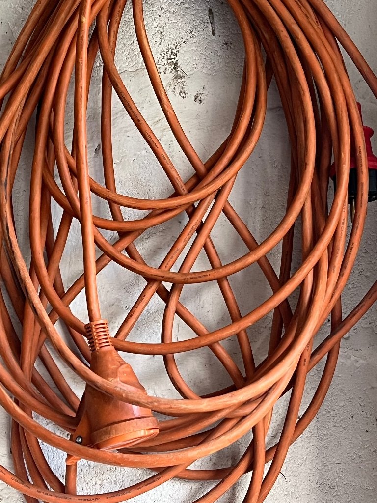 câble d'extension en caoutchouc épais (+/- 15 m), Bricolage & Construction, Électricité & Câbles, Enlèvement, Utilisé, Autres marques