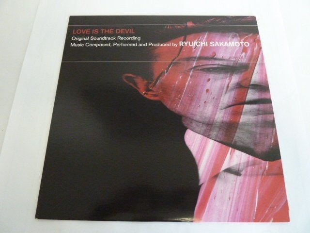 Love Is The Devil Lp OST Japan 1998 TFJC-37501, Avec pochette intérieure, Bande originale, Comme neuf, Enlèvement