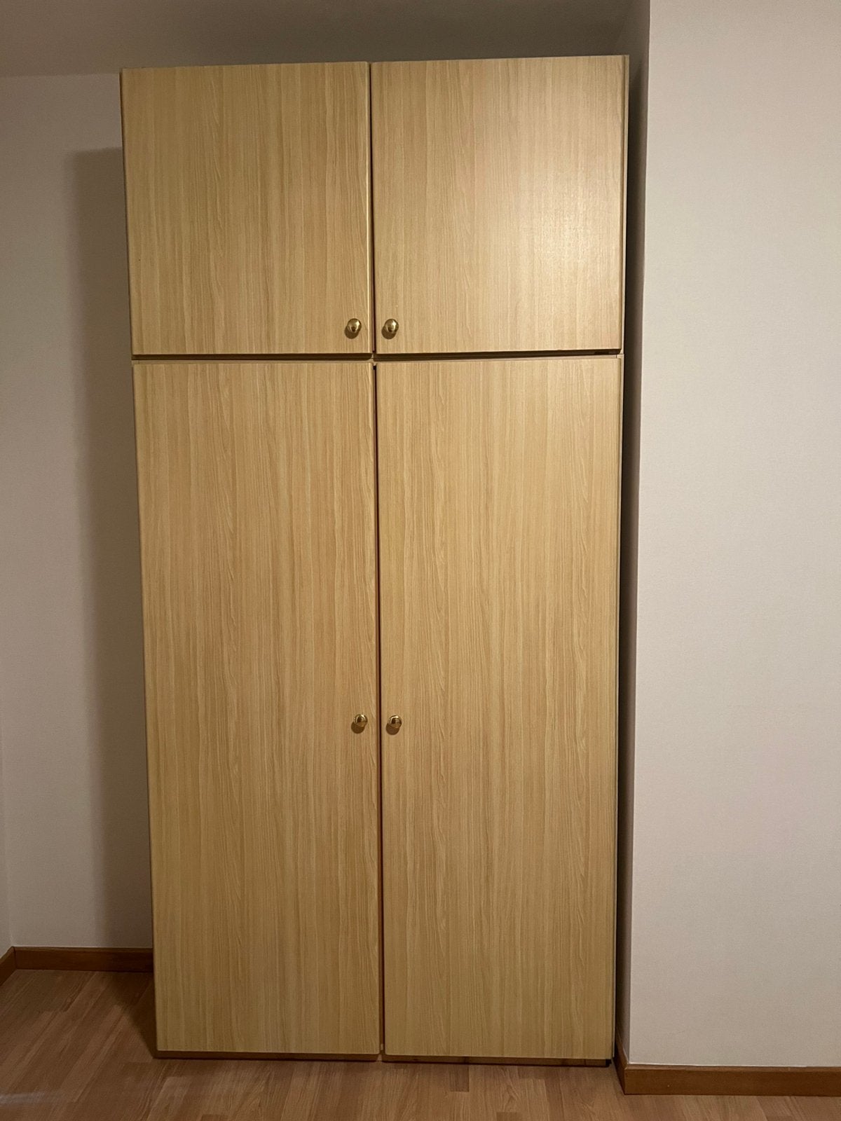 Kast met schabben (2 delen), Ophalen, Zo goed als nieuw
