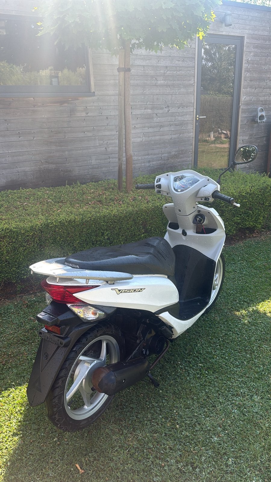 Honda vision, Fietsen en Brommers, Brommers | Honda, Ophalen, Zo goed als nieuw