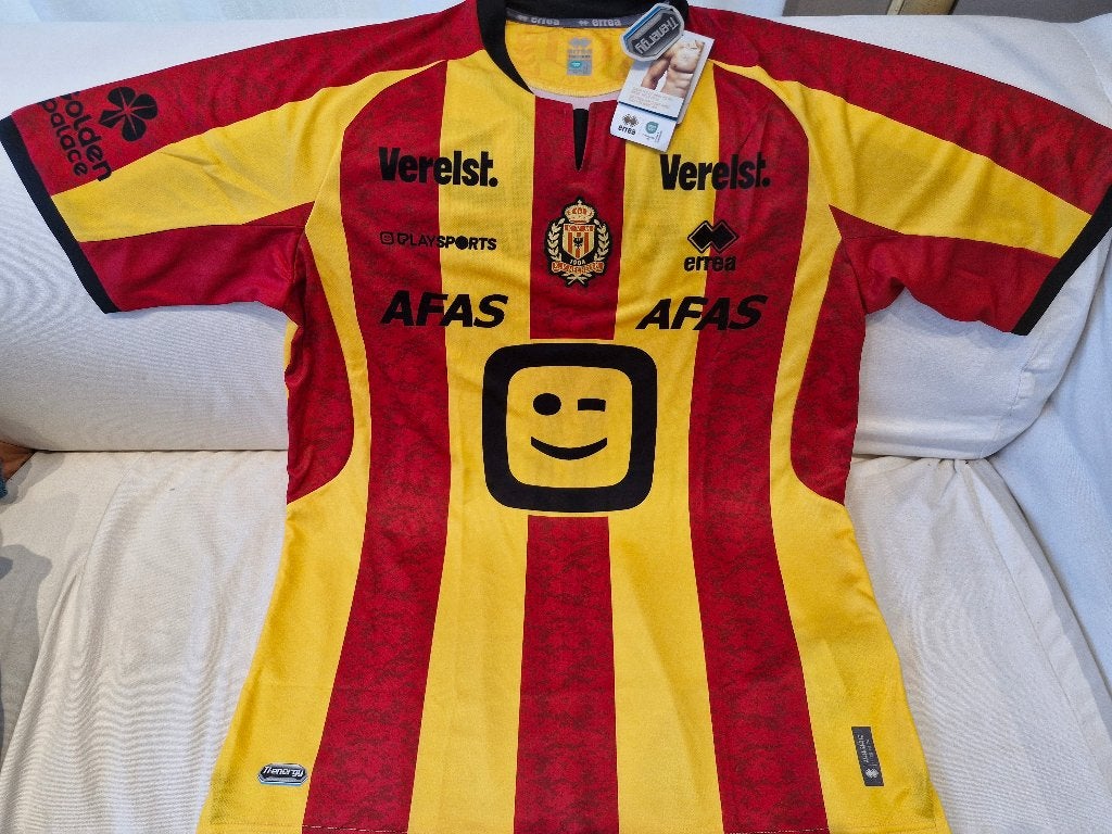 KV Mechelen home shirt 2024-2025 Nieuwstaat XXL (XL), Ophalen of Verzenden, Nieuw, Shirt