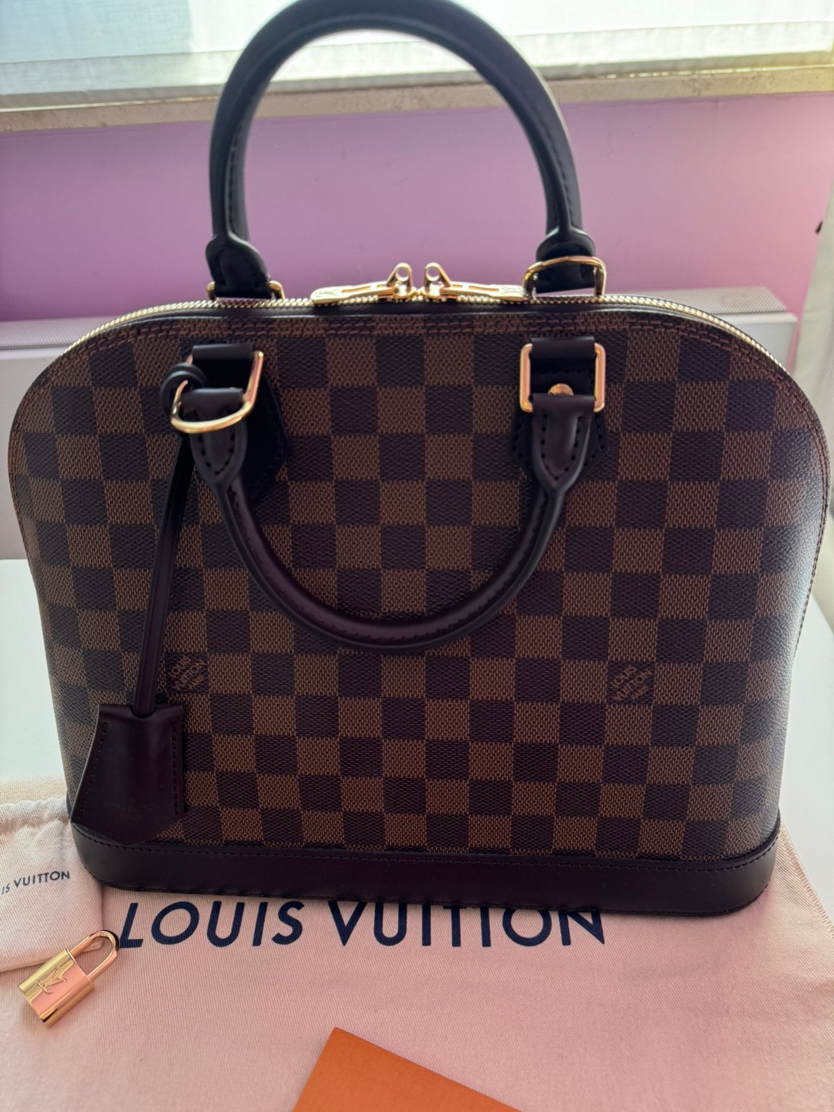 NIEUWE ALMA PM LOUIS VUITTON, Handtassen en Accessoires, Ophalen, Nieuw