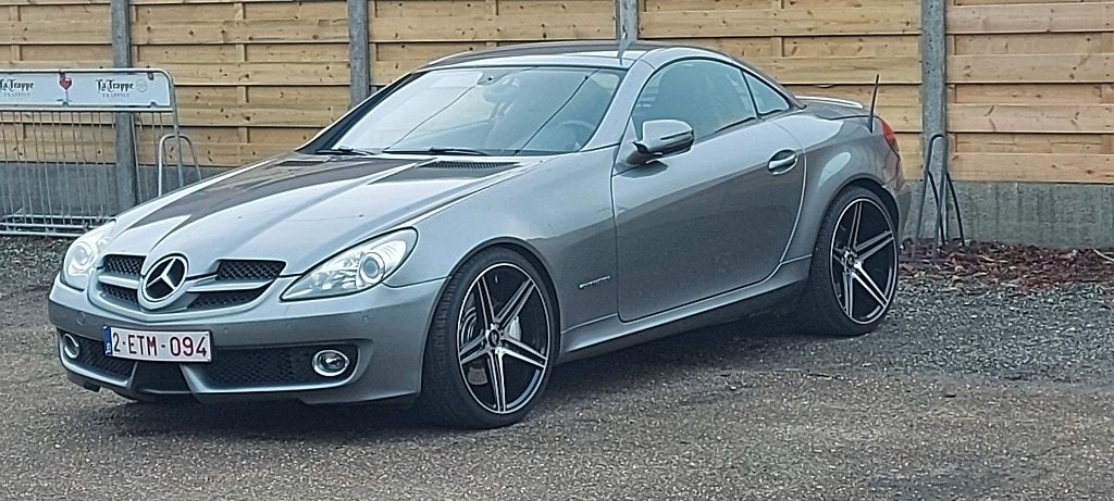 Auto, Auto's, Euro 5, Achterwielaandrijving, Zwart, 4 cilinders