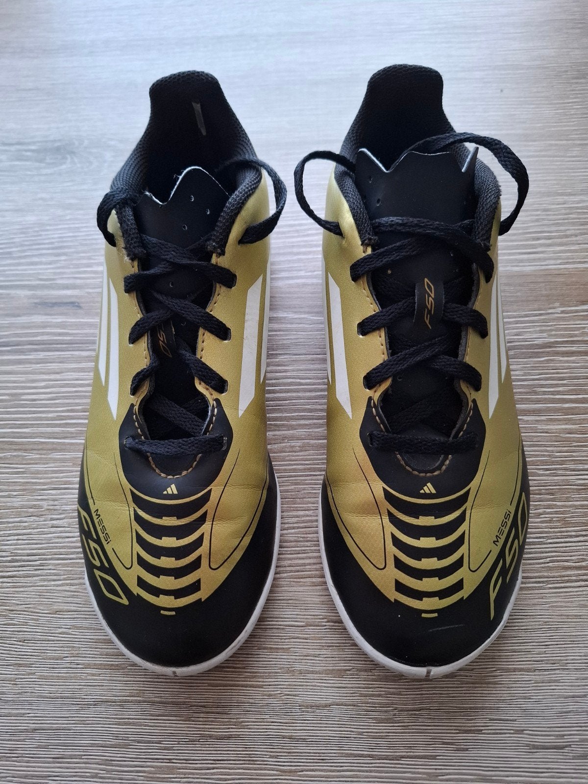 Sportieve Adidas F50 Messi voetbalschoenen (maat 36), Sport en Fitness, Voetbal, Zo goed als nieuw, Schoenen, Ophalen