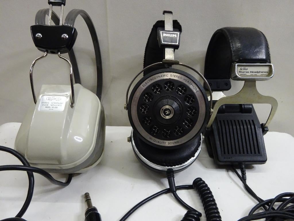 3 vintage koptelefoons,jaren '70 en '80 vorige eeuw., Enlèvement ou Envoi, Utilisé, Circum-aural, Autres marques