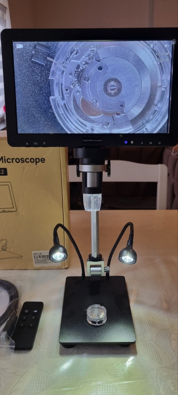 Microscope numérique avec télécommande/10,1 pouces, TV, Hi-fi & Vidéo, Matériel d'optique | Microscopes, Enlèvement, Comme neuf