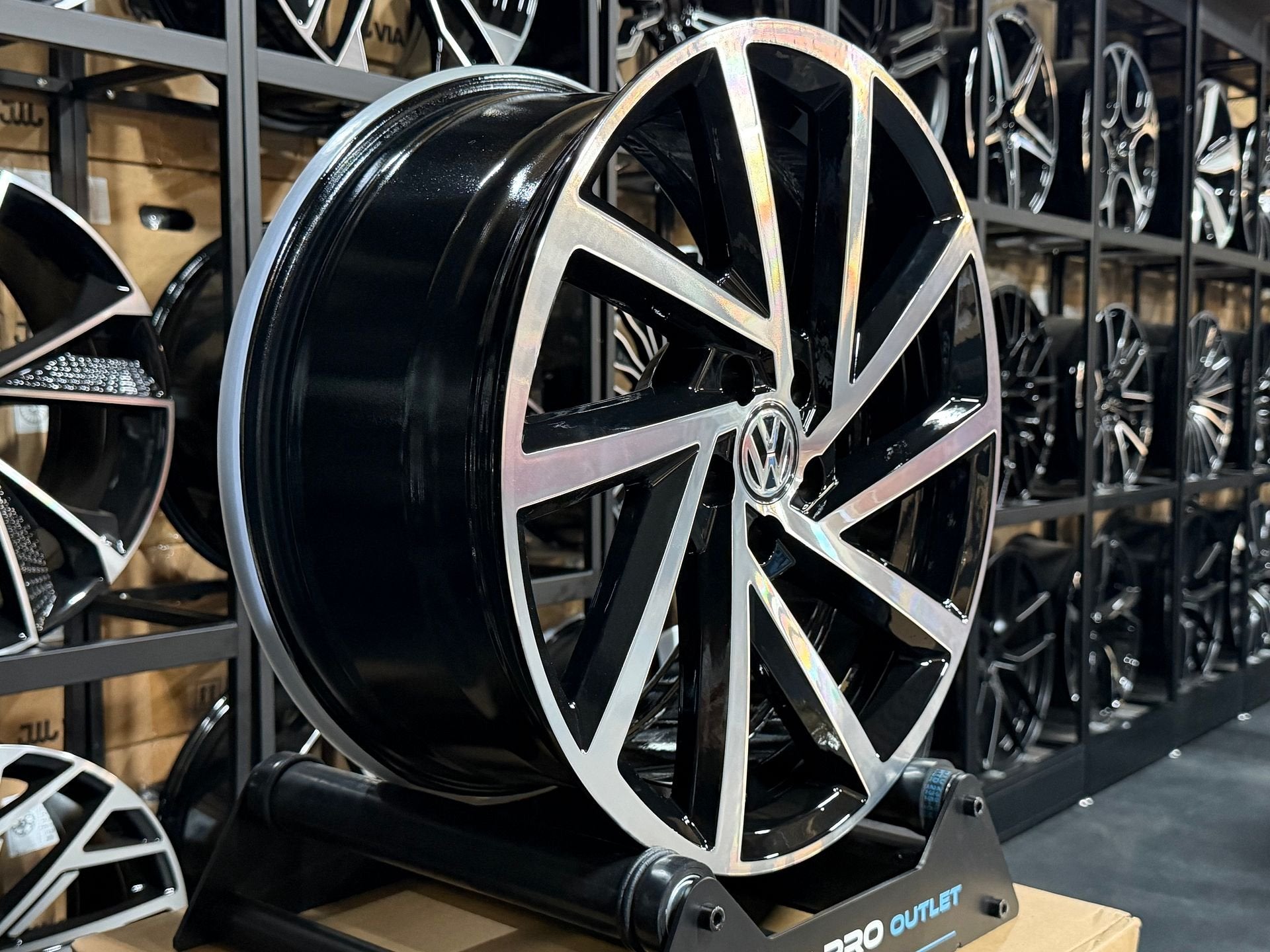 17'' Volkswagen SPIELBERG 5X100 Polo 2G AUDI A1 Seat SKODA, Auto-onderdelen, Banden en Velgen, Velg(en), -, -, Nieuw