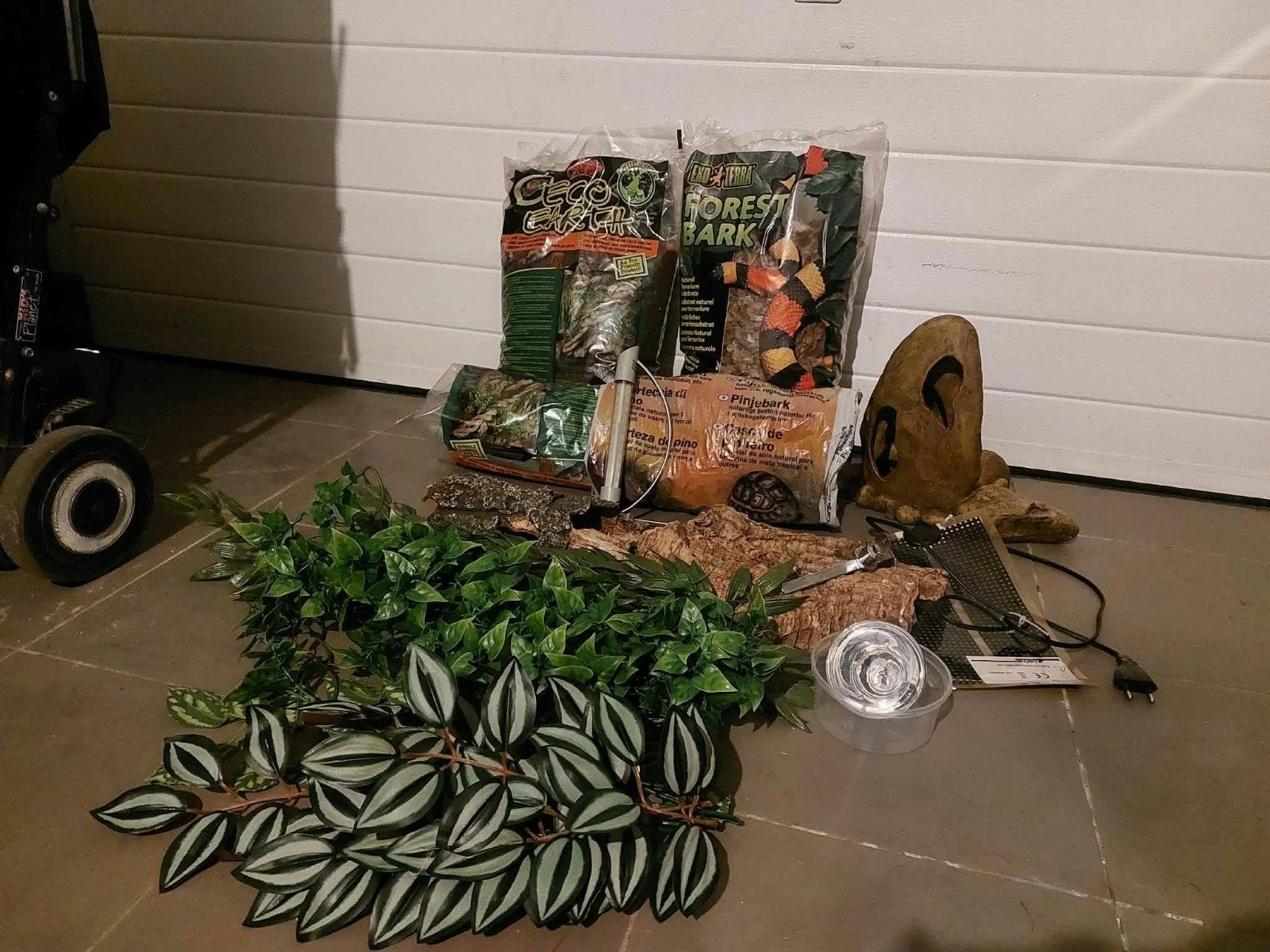 inhoud terrarium en/of diepvriesmuizen, Dieren en Toebehoren