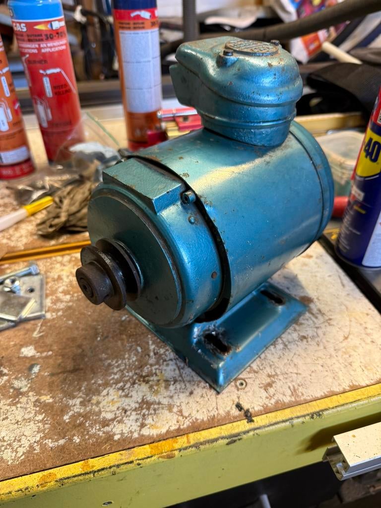 Kleine elektromotor 180W 3-fasig, Enlèvement, Comme neuf, Moteur électrique