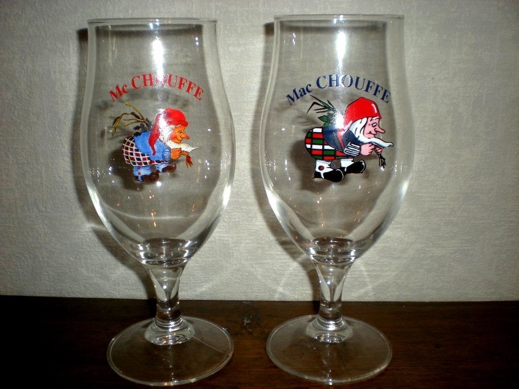 Mac Chouffe - Mc Chouffe  -  2 verres différents, Collections, Enlèvement ou Envoi, Comme neuf, Verre ou Verres