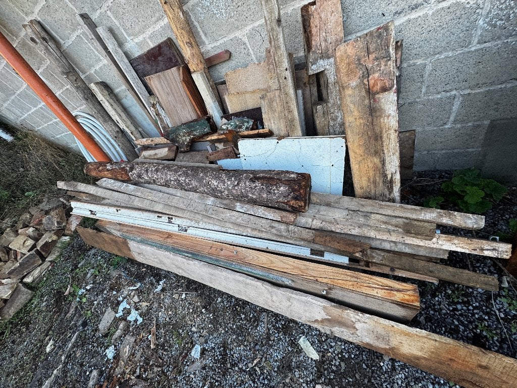 à donner GRATUIT BOIS, CHEVRONS, PLANCHES AVANT le 19/09, Enlèvement