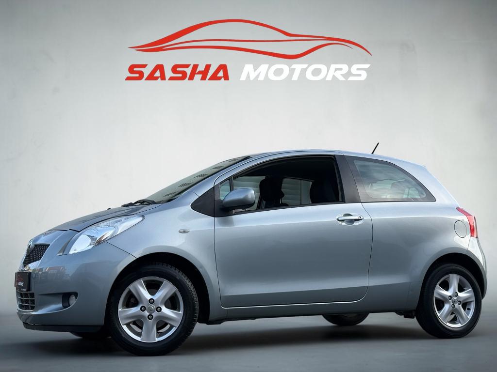 Toyota Yaris 1.3 Benzine | Airco | Top Staat | 12MGarantie, Autos, Argent ou Gris, Achat, https://public.car-pass.be/vhr/059e8faf-8a34-4c37-8059-212083513497