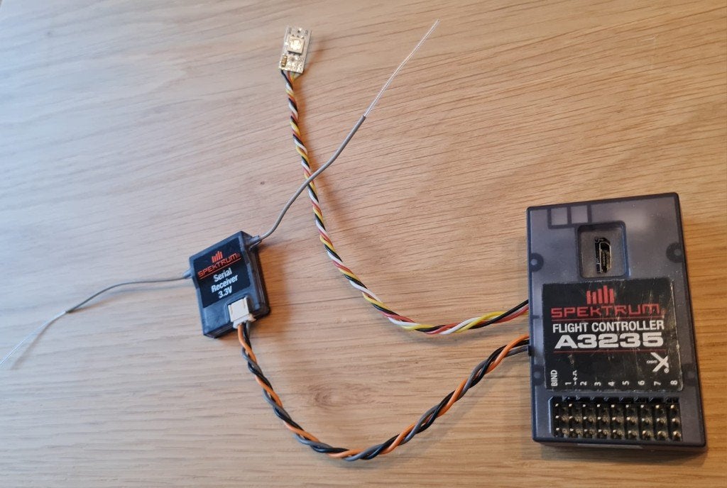 Spektrum A3235 ontvanger SPMA3235 + Serial RX + LED, Ophalen of Verzenden, Nieuw