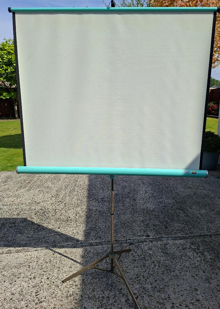 Projectiescherm Ifoco, Ophalen, Gebruikt, Achtergrond