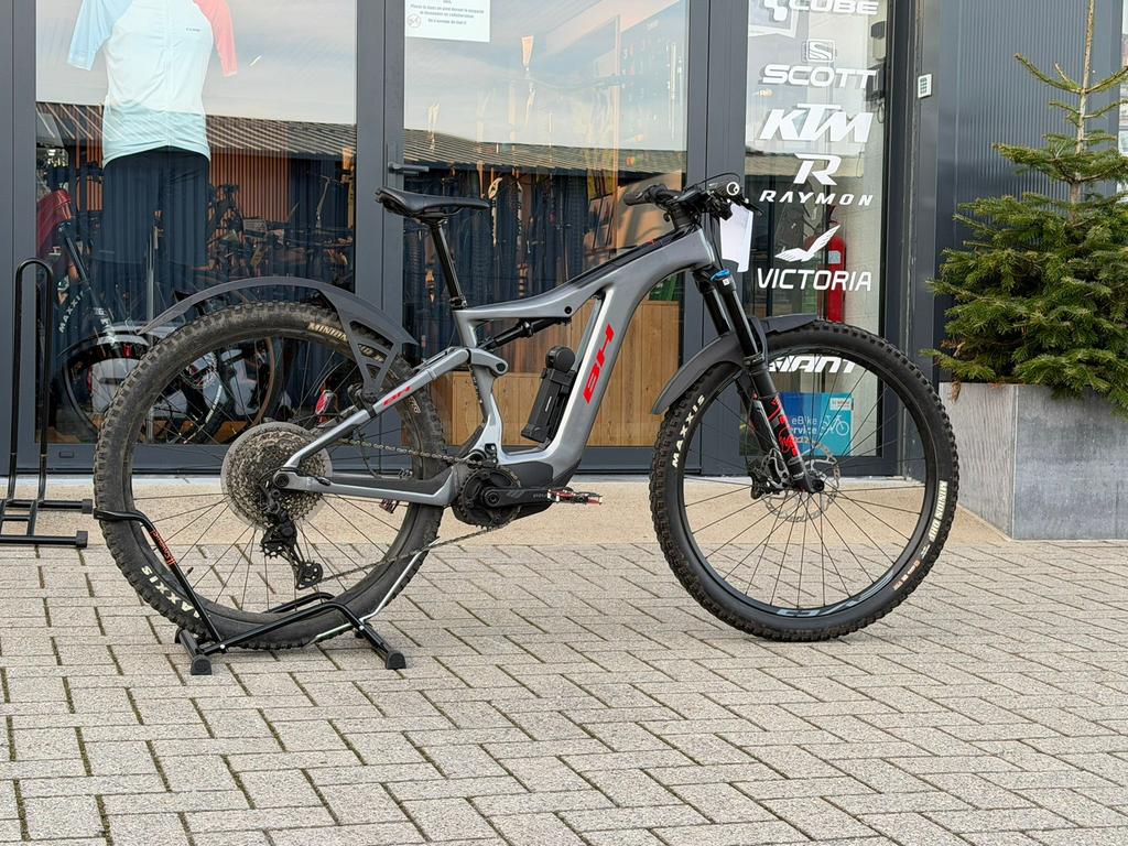 BH Atom X, Enlèvement, Utilisé